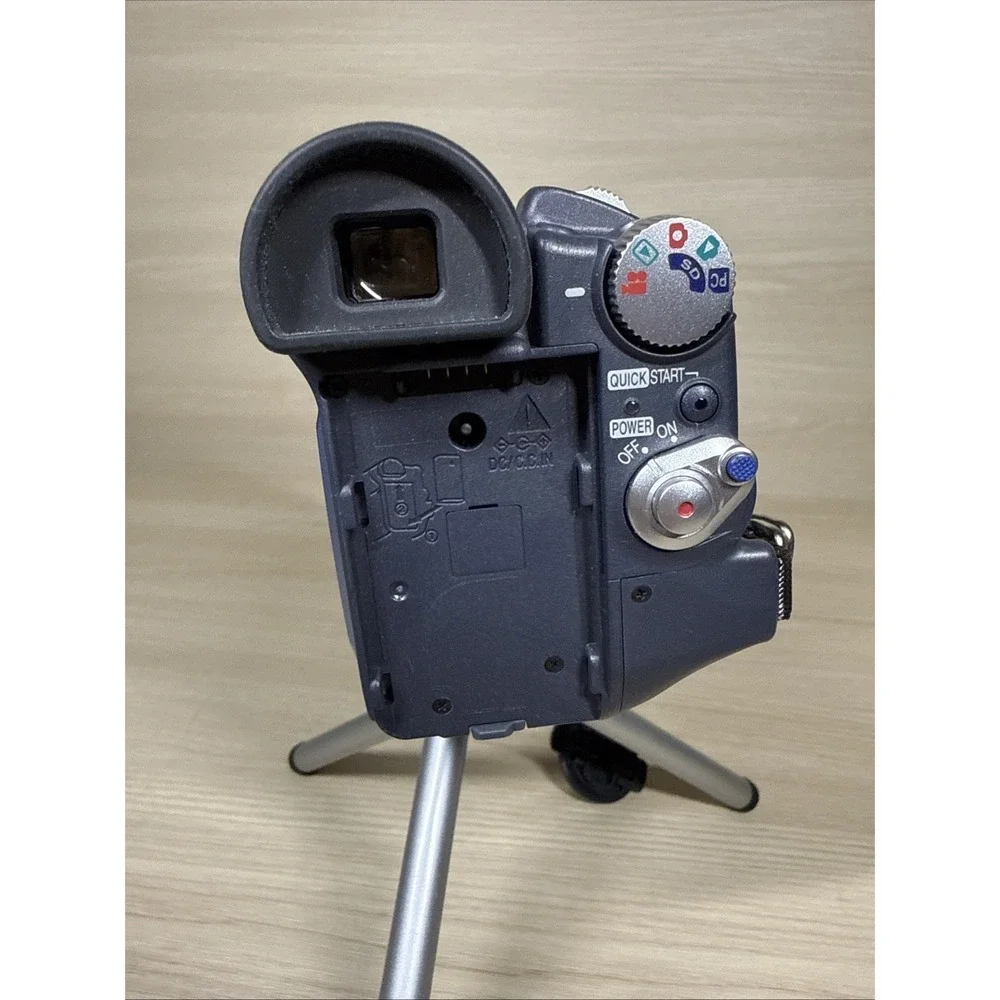Panasonic PV-GS2 Blue MiniDV Camcorder Video Camera - Tested & Working W/ Tripod